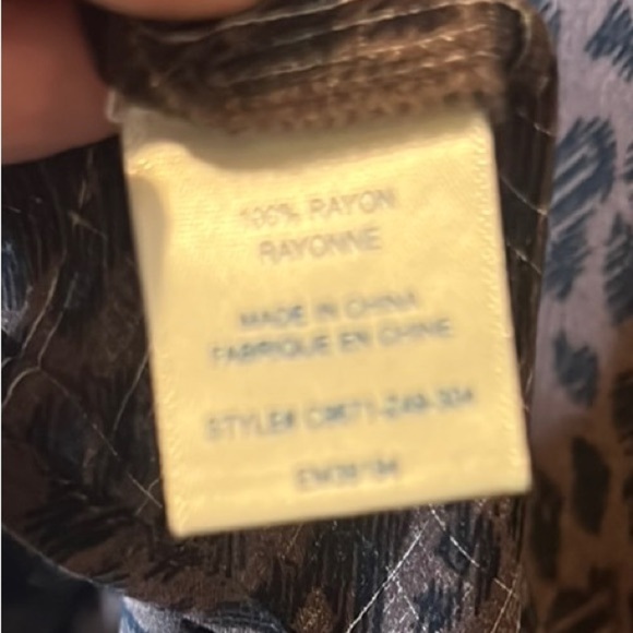 Cloth & Stone Brown Leopard V Neckline Tie Front Blouse - Picture 13 of 13